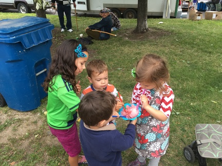 Four Kids Sharing a Slushy1
